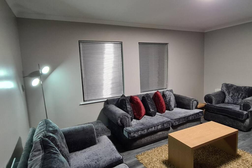 Millhouse Cottage A Luxury 3 Bed Bungalow Антрім Екстер'єр фото