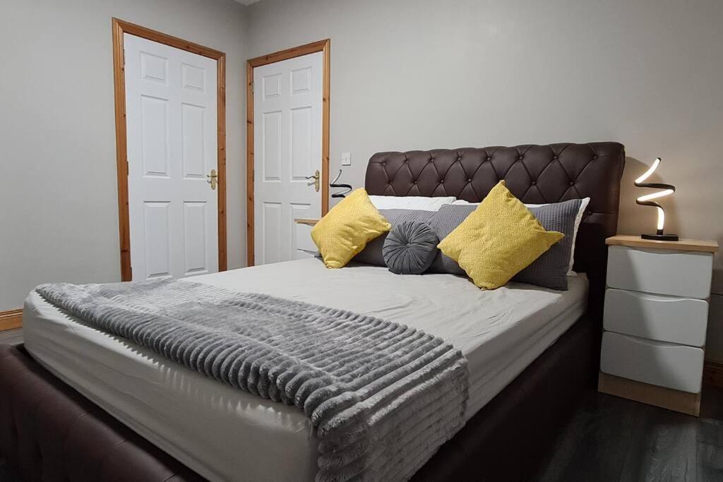 Millhouse Cottage A Luxury 3 Bed Bungalow Антрім Екстер'єр фото