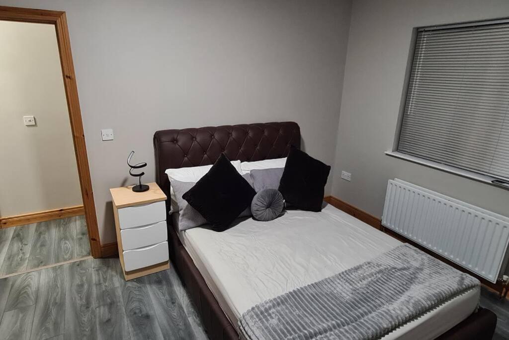 Millhouse Cottage A Luxury 3 Bed Bungalow Антрім Екстер'єр фото