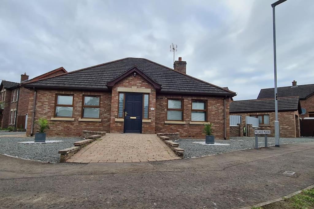 Millhouse Cottage A Luxury 3 Bed Bungalow Антрім Екстер'єр фото