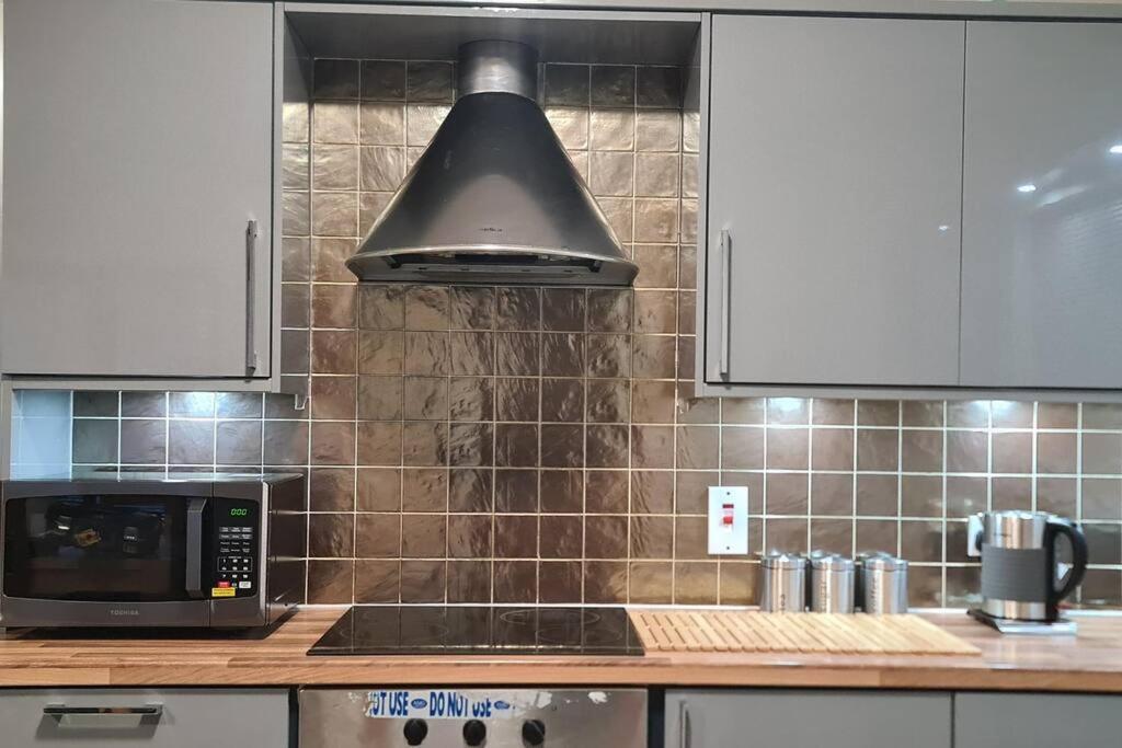 Millhouse Cottage A Luxury 3 Bed Bungalow Антрім Екстер'єр фото